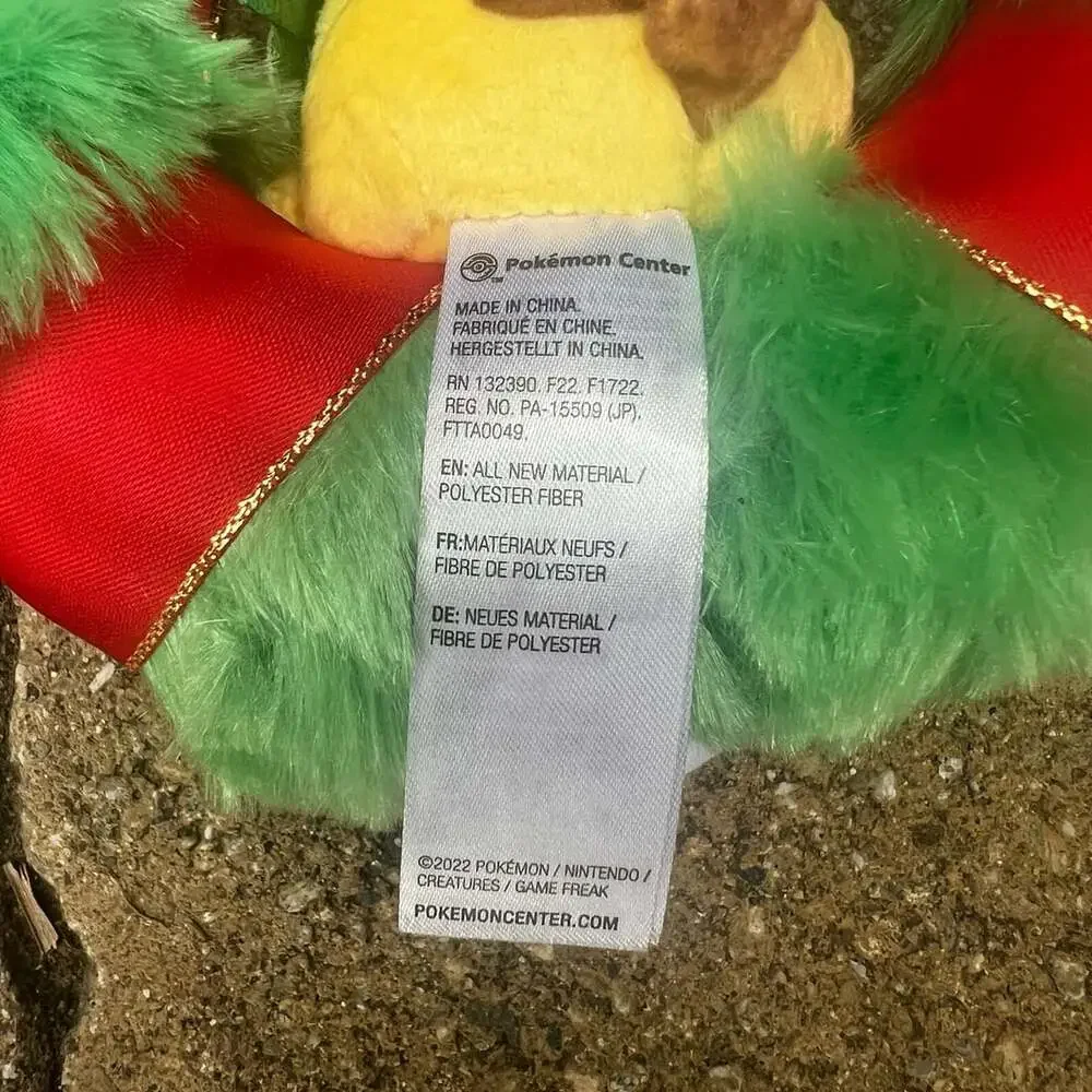 Pokemon Center Holiday Workshop Pikachu Christmas Wreath Plush 6 3/4”